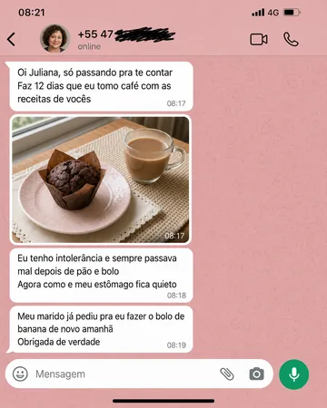 Conversa de cliente mostrando brownie e mousse de maracujá preparados para o filho